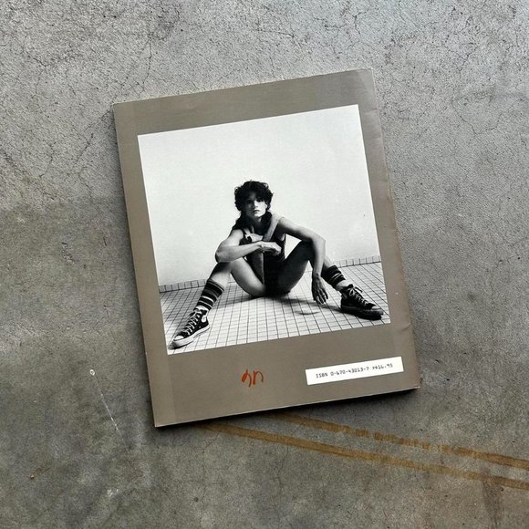 90S LADY: LISA LYON BLACK & WHIHTE PHOTOGRAPHY BOOK BY ROBERT MAPPLETHORPE - Picture 6 of 7